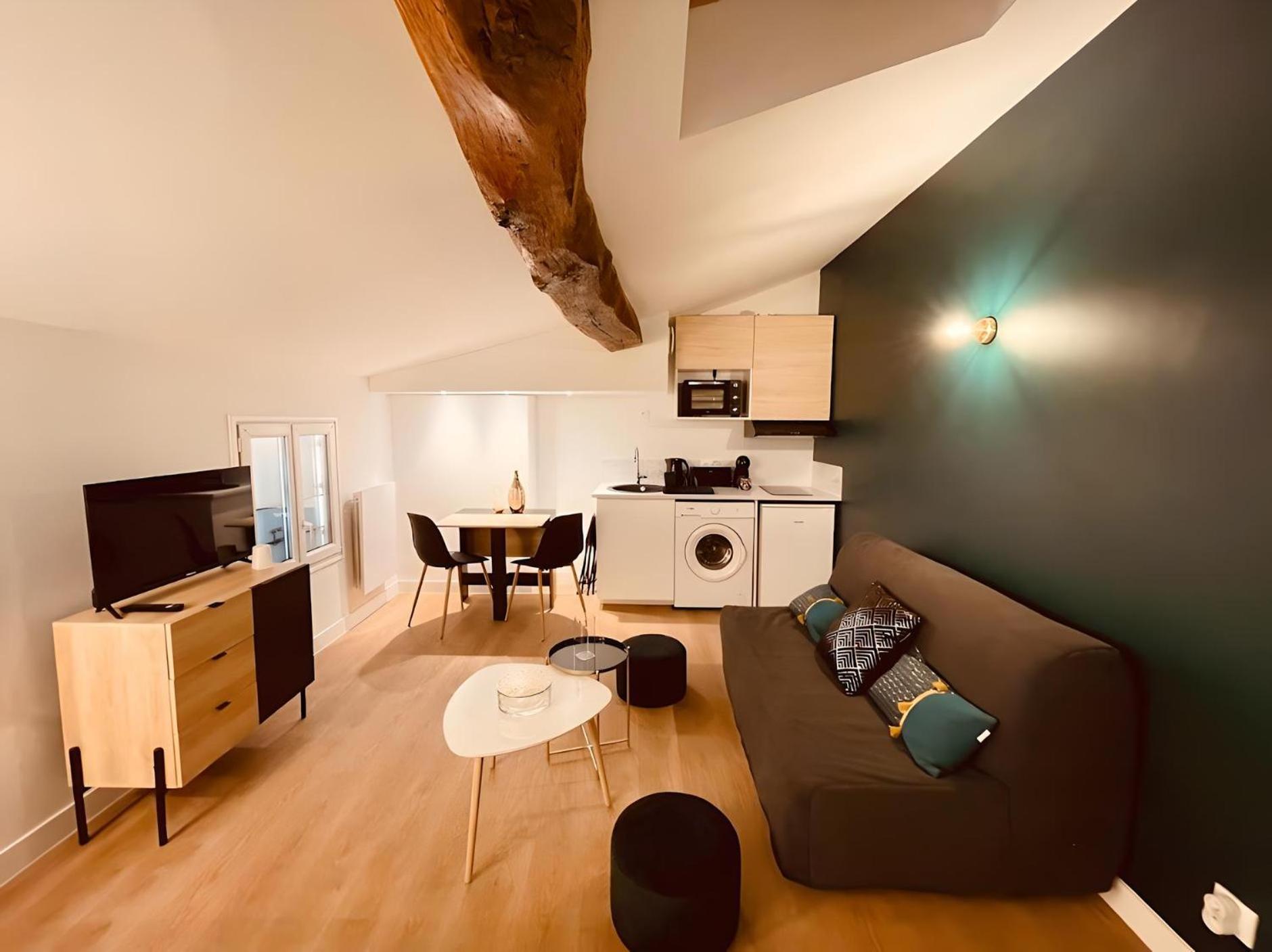 Le Gatsby Niortais - Home Homy Bagian luar foto