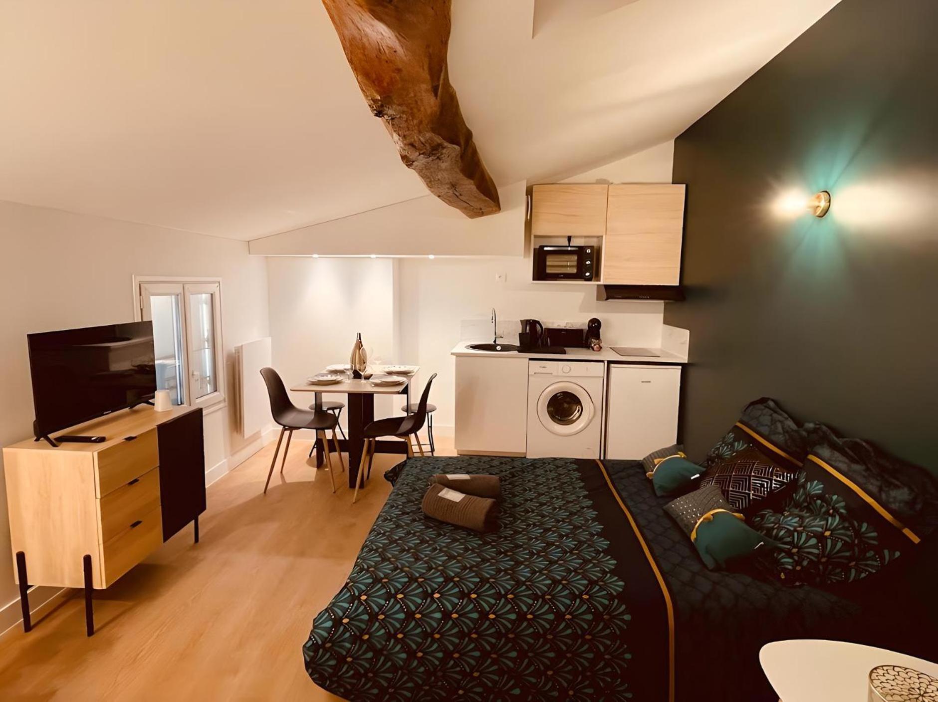 Le Gatsby Niortais - Home Homy Bagian luar foto
